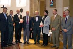 (v.l.) Prof. Dr. Norbert Kleinheyer, Ministerpräsident Dieter Althaus, Pfarrer Dirk Sterzik, Landesbischof Christoph Kähler, Prof. Dr. Matthias Werner, Dr. Bettina Preiß, Jörg Geibert, Prof. Dr. Klaus Dicke